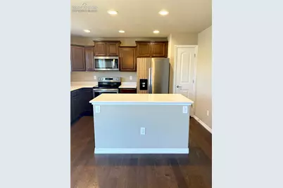 6142 Meadowbank Lane, Colorado Springs, CO 80925 - Photo 3