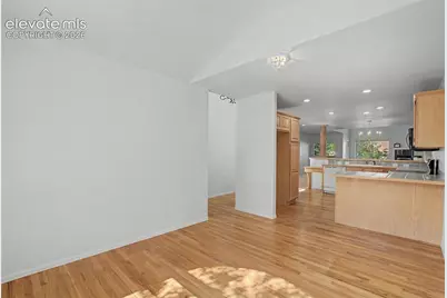 84 Luxury Lane, Colorado Springs, CO 80921 - Photo 5