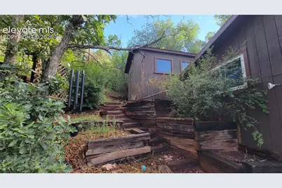 220 Illinois Avenue, Manitou Springs, CO 80829 - Photo 5