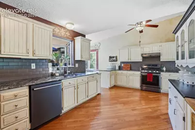 803 Panorama Drive, Colorado Springs, CO 80904 - Photo 17