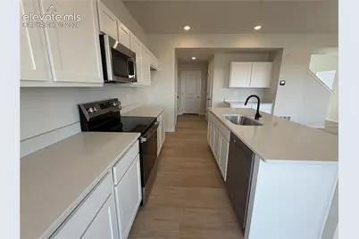 5336 Truscott Road, Colorado Springs, CO 80925 - Photo 9