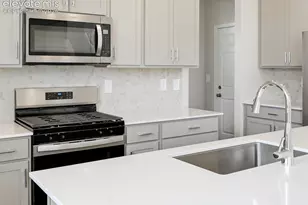10204 Kingsbury Dr, Peyton, CO 80831 - Photo 11