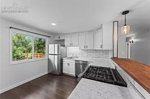2326 Eagle View Dr, Colorado Springs, CO 80909 - Photo 7