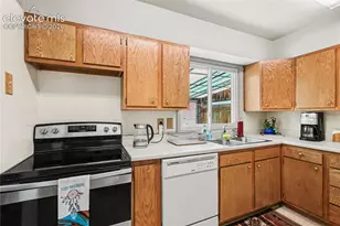 303 Elmwood Dr, Colorado Springs, CO 80907 - Photo 9