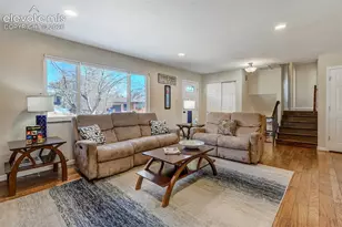 3806 Somerset Dr, Colorado Springs, CO 80907 - Photo 7