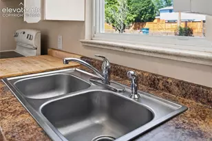 2412 8th Ave, Pueblo, CO 81003 - Photo 9