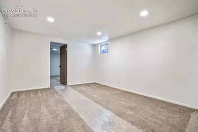 609 Crestridge Avenue, Colorado Springs, CO 80906 - Photo 27