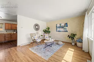 4032 Colony Hills Cir, Colorado Springs, CO 80916 - Photo 3