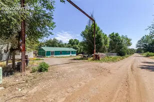 1413 3rd Rd, Pueblo, CO 81007 - Photo 3