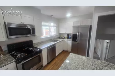 601 Crestridge Avenue, Colorado Springs, CO 80906 - Photo 3
