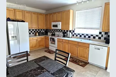 7258 Bonnie Brae Lane, Colorado Springs, CO 80922 - Photo 5