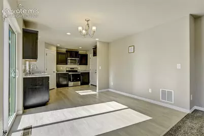6711 Skuna Drive, Colorado Springs, CO 80925 - Photo 9