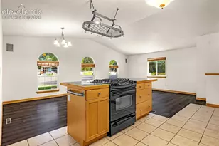 2613 Flintridge Dr, Colorado Springs, CO 80918 - Photo 9