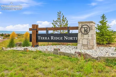 15675 Fox Creek Lane, Colorado Springs, CO 80908 - Photo 13