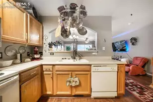 3131 Hearthridge Cir, Colorado Springs, CO 80918 - Photo 5