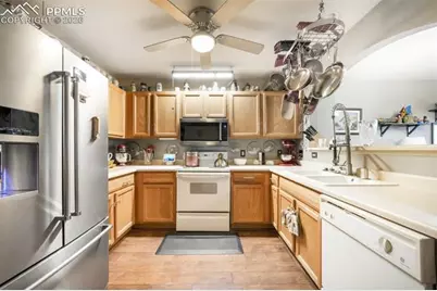 3131 Hearthridge Circle, Colorado Springs, CO 80918 - Photo 3