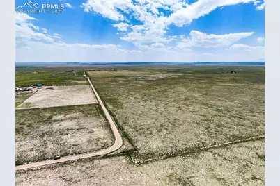 Par 7 Bush Road, Avondale, CO 81022 - Photo 3