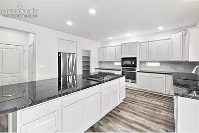 3335 Hollycrest Drive, Colorado Springs, CO 80920 - Photo 9