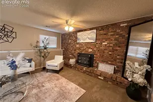 1309 Kingsroyal Blvd, Pueblo, CO 81005 - Photo 9