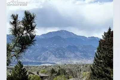 3636 Iguana Drive, Colorado Springs, CO 80910 - Photo 5