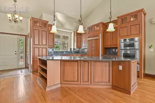 4816 Cedarmere Dr, Colorado Springs, CO 80918 - Photo 3