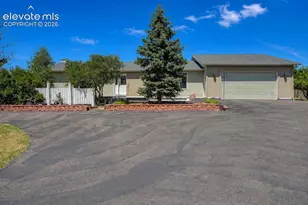 19155 Spring Valley Rd, Monument, CO 80132 - Photo 11