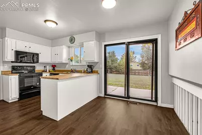 7430 Vineland Trail, Colorado Springs, CO 80911 - Photo 5