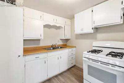 1531 W Cheyenne Road, Colorado Springs, CO 80906 - Photo 13