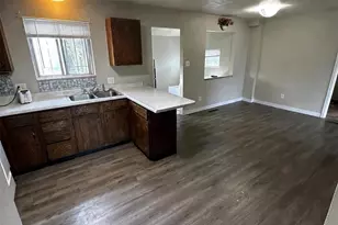744 Winnepeg Dr, Colorado Springs, CO 80910 - Photo 3