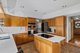 2405 Linenhall Ct, Colorado Springs, CO 80920 - Photo 7
