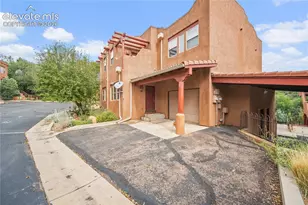18 Taos Pl, Manitou Springs, CO 80829 - Photo 3