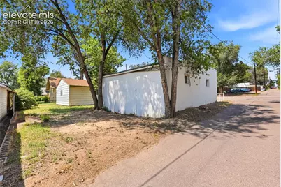 731 Bonfoy Avenue, Colorado Springs, CO 80909 - Photo 35