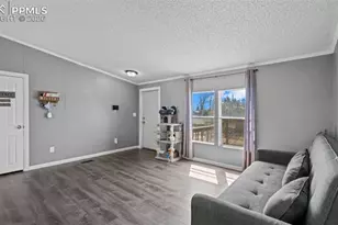 2519 E 10th St, Pueblo, CO 81001 - Photo 5