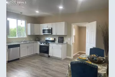 432 S Hancock Avenue, Colorado Springs, CO 80903 - Photo 11
