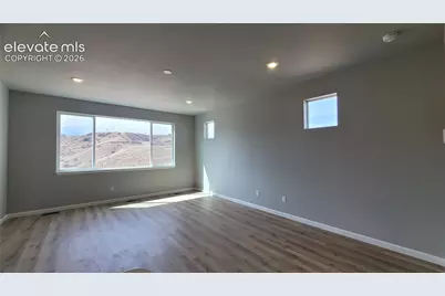 718 Belleza View, Colorado Springs, CO 80907 - Photo 5