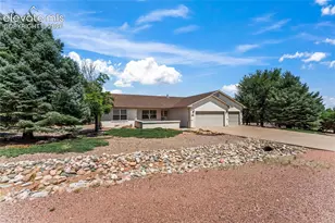 129 Mourning Dove Dr, Canon City, CO 81212 - Photo 3