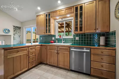 6725 Prince Drive, Colorado Springs, CO 80918 - Photo 11