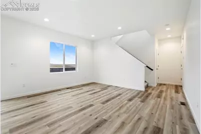 8040 School House Drive, Colorado Springs, CO 80908 - Photo 5