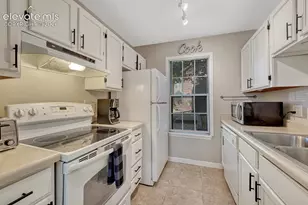 2121 Troy Ct, Colorado Springs, CO 80918 - Photo 9