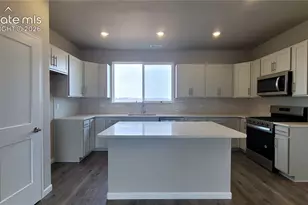 711 Belleza Vw, Colorado Springs, CO 80907 - Photo 13