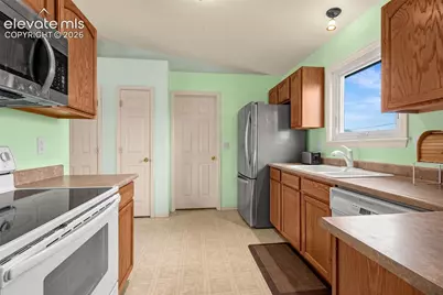 1128 E Rustic Drive, Pueblo, CO 81007 - Photo 9