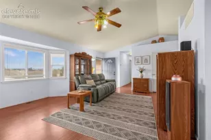 1128 E Rustic Dr, Pueblo, CO 81007 - Photo 7