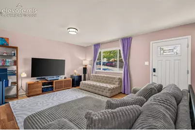 1426 Holmes Drive, Colorado Springs, CO 80909 - Photo 7