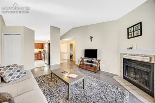 972 Columbine Ave, Colorado Springs, CO 80904 - Photo 3
