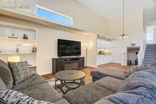10108 Rolling Ridge Rd, Colorado Springs, CO 80925 - Photo 11