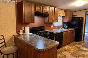 2221 S Prairie Ave, Pueblo, CO 81005 - Photo 5