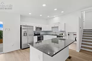 5625 Escapardo Way, Colorado Springs, CO 80917 - Photo 9