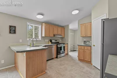 4687 W Highway 24, Florissant, CO 80816 - Photo 11