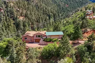 812 Crystal Park Rd, Manitou Springs, CO 80829 - Photo 1