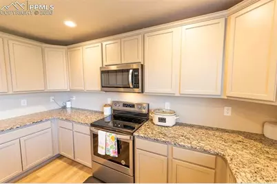 10552 Horton Drive, Colorado Springs, CO 80925 - Photo 13